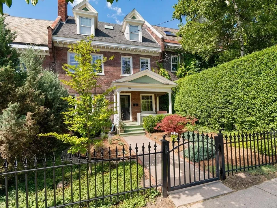 3 Bed 1 Bath Classic Historic Era Home in Burlington, VT - 1