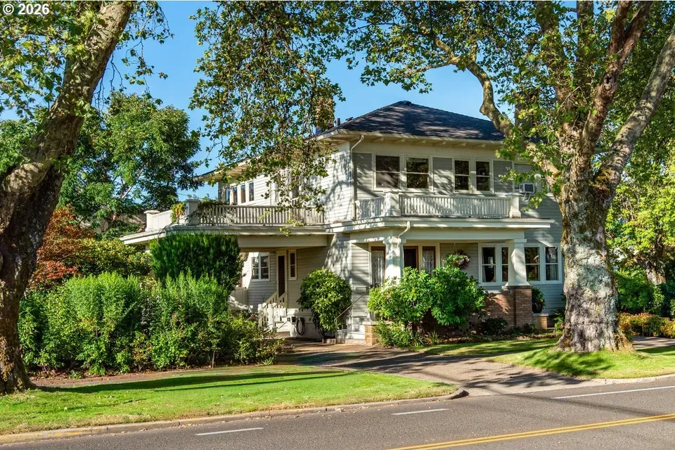 3 Bed 1 Bath Classic Historic Era Home in Corvallis, OR - 1