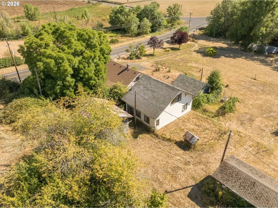 3 Bed 1 Bath Classic Historic Era Home in Corvallis, OR - 2