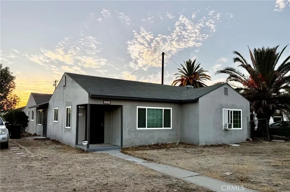 3 Bed 1 Bath Classic Historic Era Home in Fontana, CA