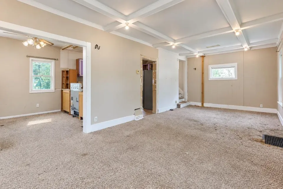 3 Bed 1 Bath Classic Historic Era Home in Green Bay, WI - 2