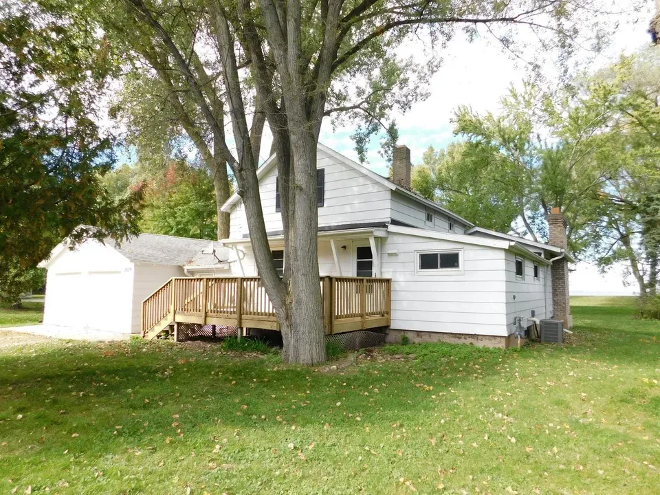 3 Bed 1 Bath Classic Historic Era Home in Green Bay, WI