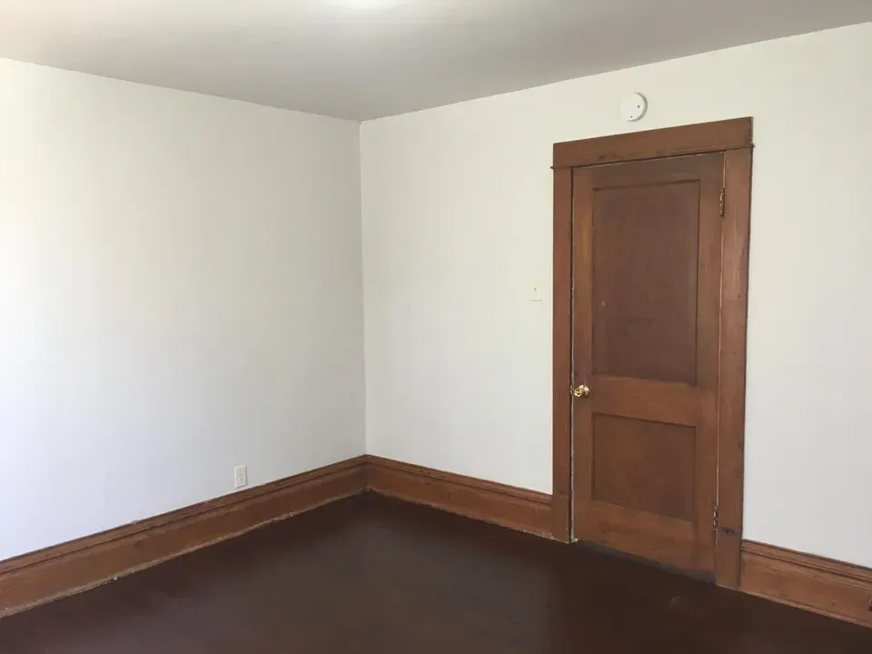 3 Bed 1 Bath Classic Historic Era Home in Kenosha, WI - 5