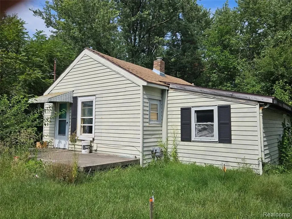 3 Bed 1 Bath Classic Historic Era Home in Lansing, MI - 1