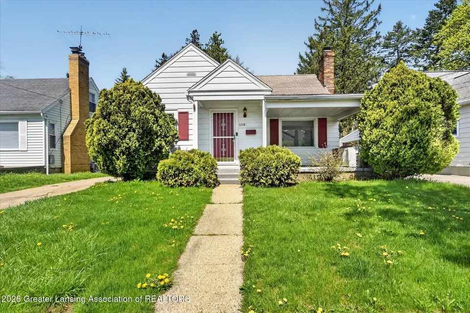 3 Bed 1 Bath Classic Historic Era Home in Lansing, MI - 1