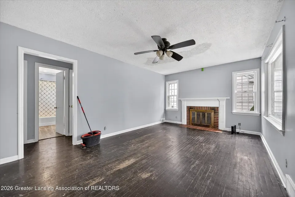 3 Bed 1 Bath Classic Historic Era Home in Lansing, MI - 5