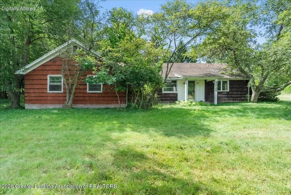 3 Bed 1 Bath Classic Historic Era Home in Lansing, MI - 1