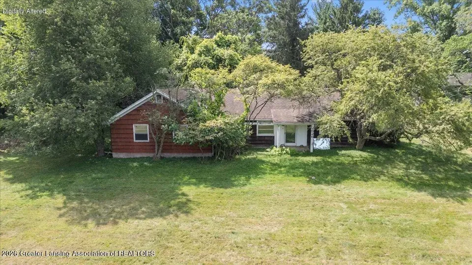 3 Bed 1 Bath Classic Historic Era Home in Lansing, MI - 4