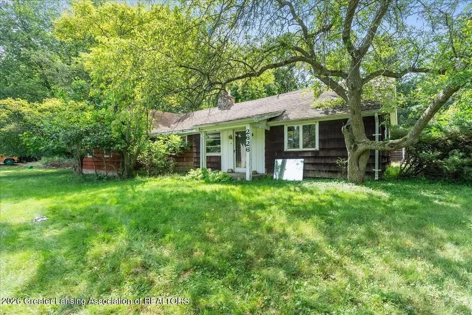 3 Bed 1 Bath Classic Historic Era Home in Lansing, MI - 5