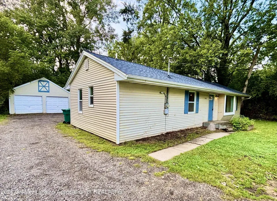 3 Bed 1 Bath Classic Historic Era Home in Lansing, MI - 3