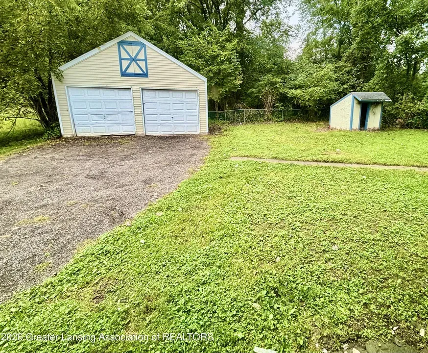 3 Bed 1 Bath Classic Historic Era Home in Lansing, MI - 4