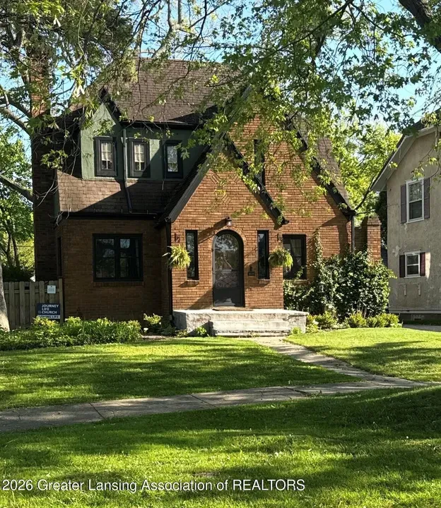 3 Bed 1 Bath Classic Historic Era Home in Lansing, MI - 1