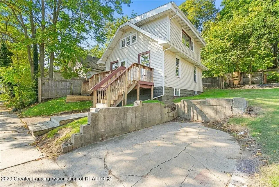 3 Bed 1 Bath Classic Historic Era Home in Lansing, MI - 3