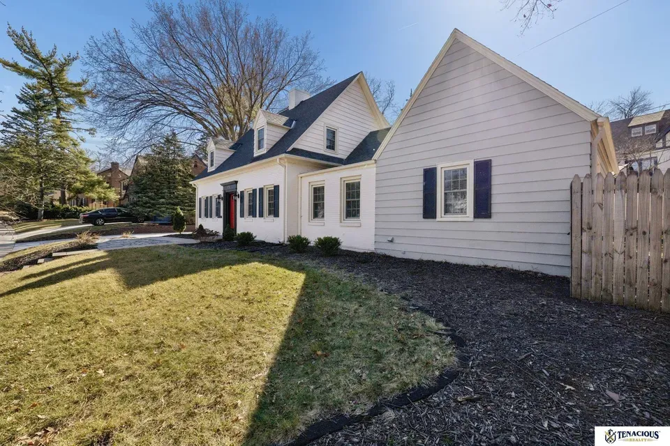 3 Bed 1 Bath Classic Historic Era Home in Lincoln, NE - 3