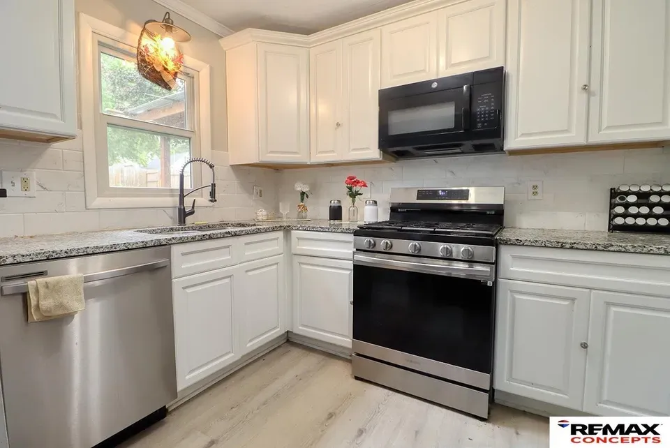 3 Bed 1 Bath Classic Historic Era Home in Lincoln, NE