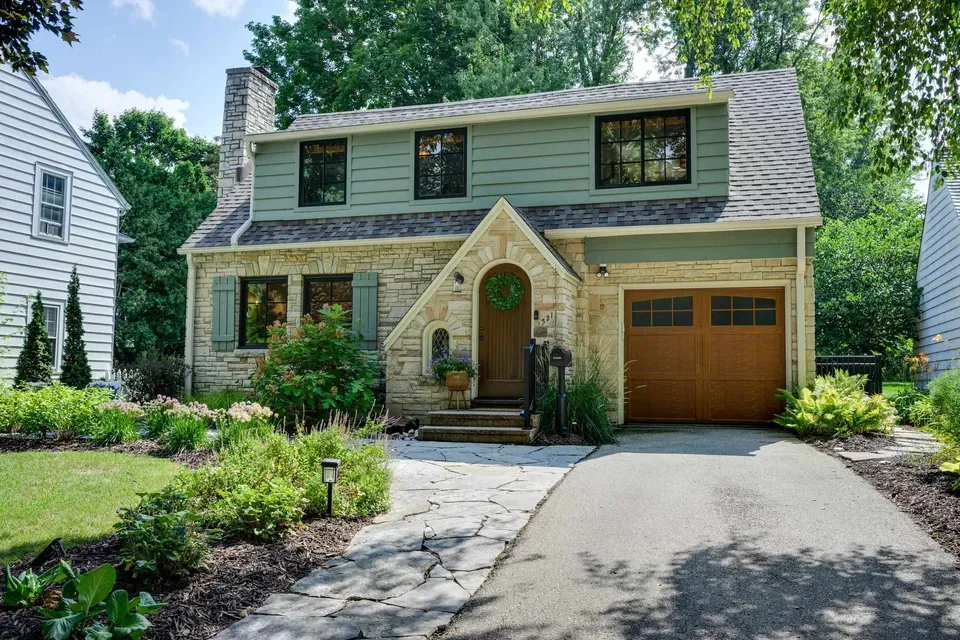 3 Bed 1 Bath Classic Historic Era Home in Madison, WI