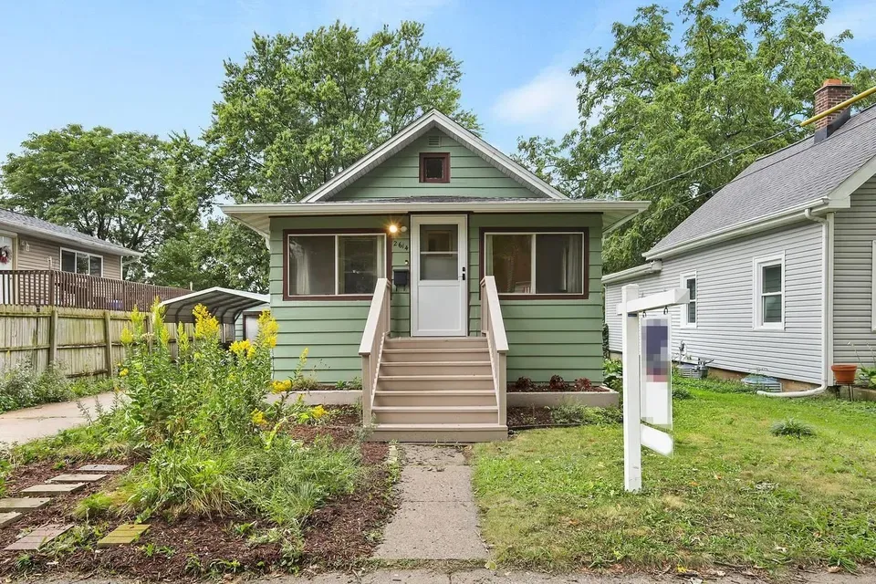 3 Bed 1 Bath Classic Historic Era Home in Madison, WI