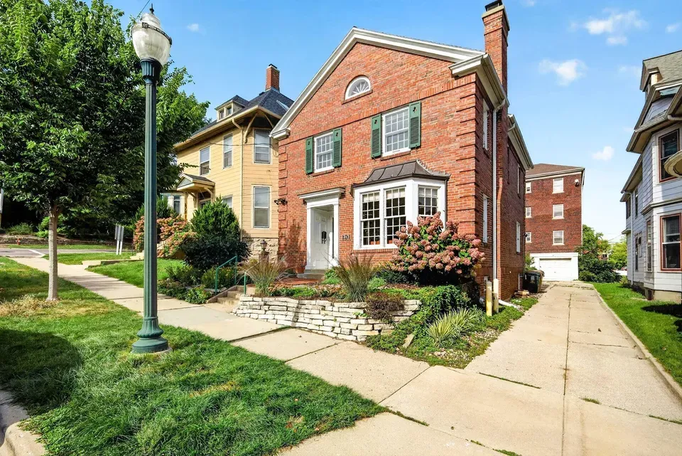 3 Bed 1 Bath Classic Historic Era Home in Madison, WI