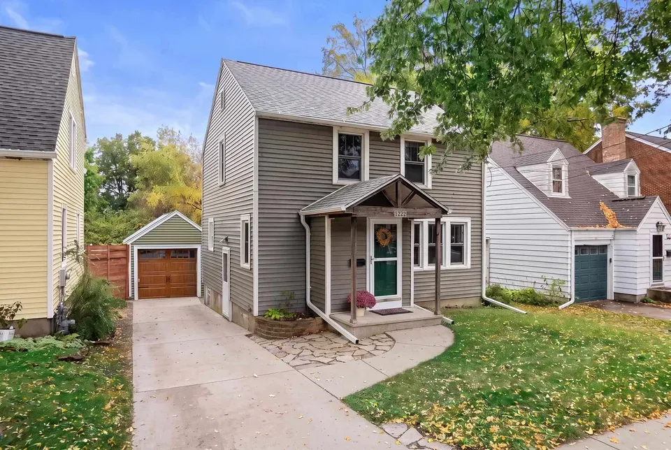 3 Bed 1 Bath Classic Historic Era Home in Madison, WI - 1