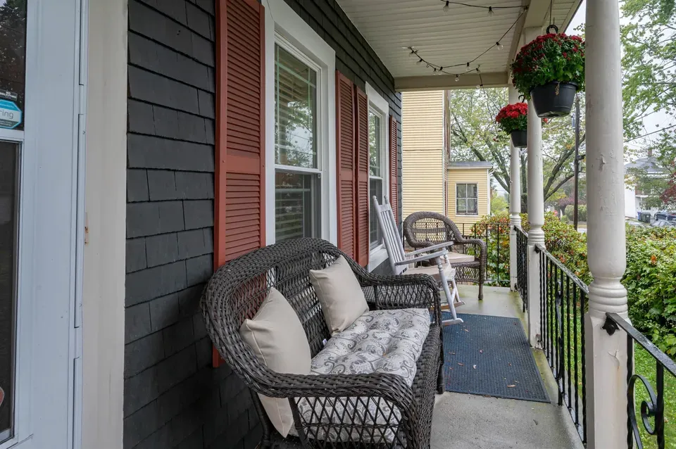 3 Bed 1 Bath Classic Historic Era Home in Manchester, NH - 3