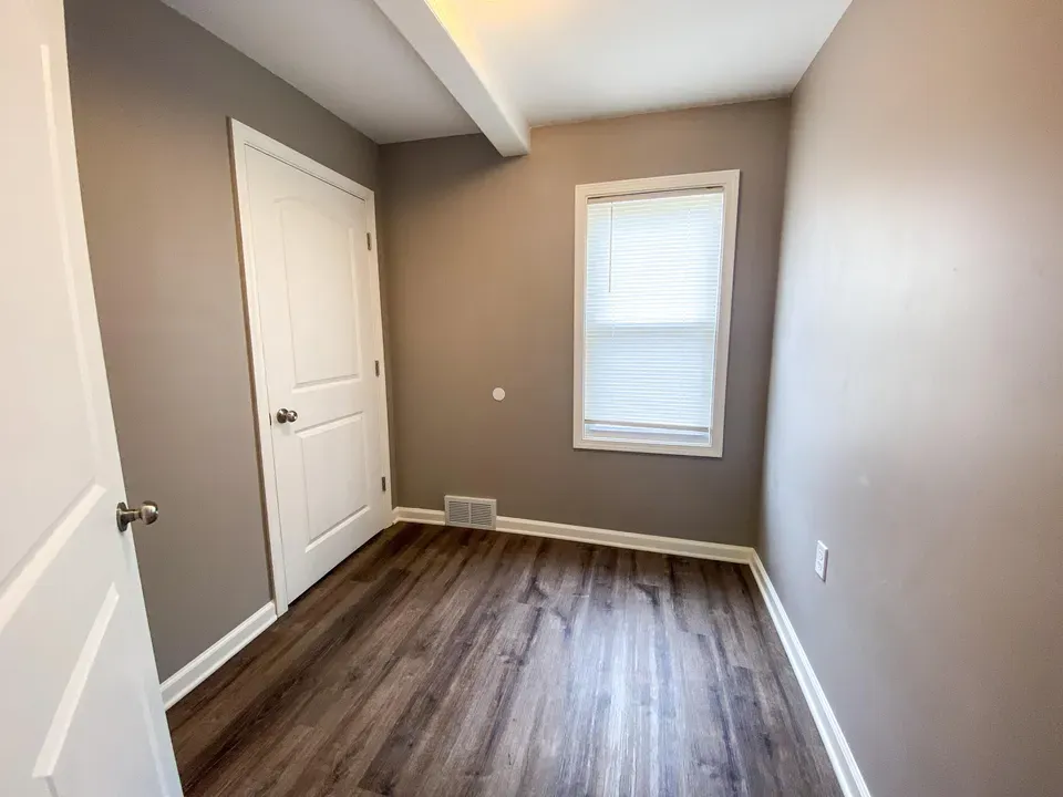 3 Bed 1 Bath Classic Historic Era Home in Milwaukee, WI - 4