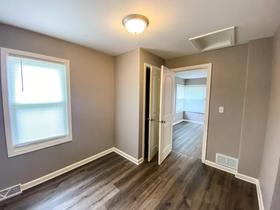 3 Bed 1 Bath Classic Historic Era Home in Milwaukee, WI - 5