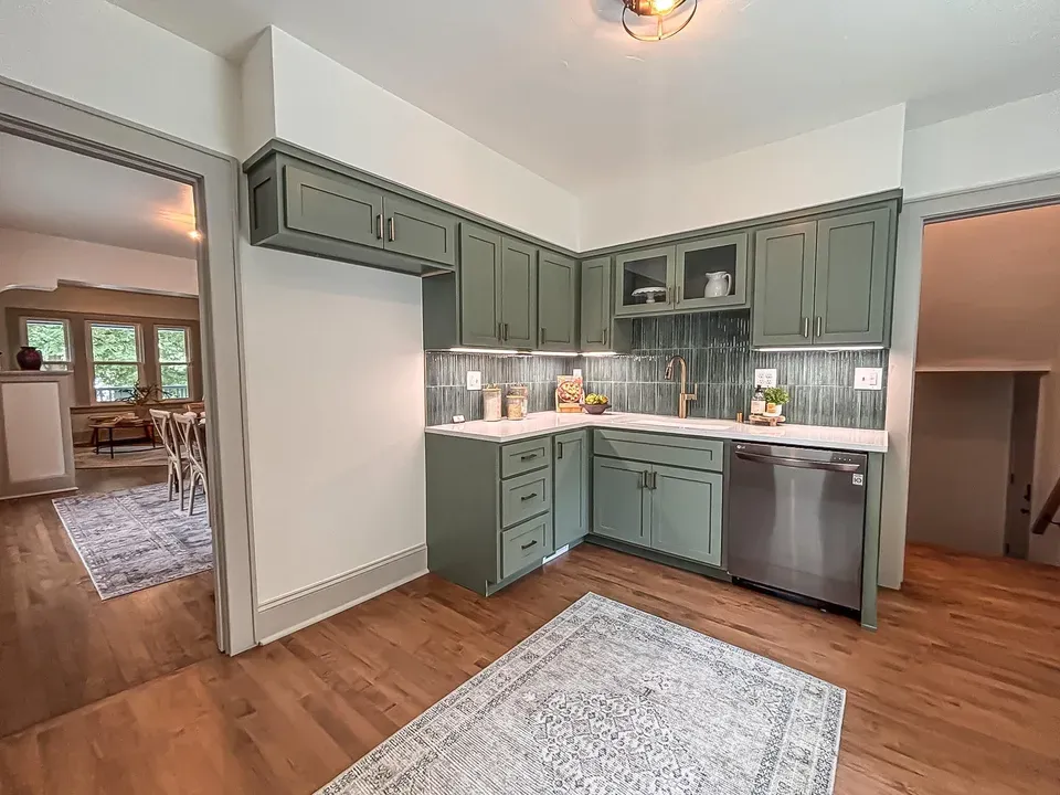 3 Bed 1 Bath Classic Historic Era Home in Milwaukee, WI - 5