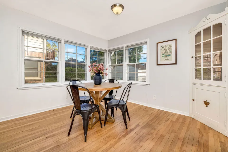3 Bed 1 Bath Classic Historic Era Home in Milwaukee, WI - 5