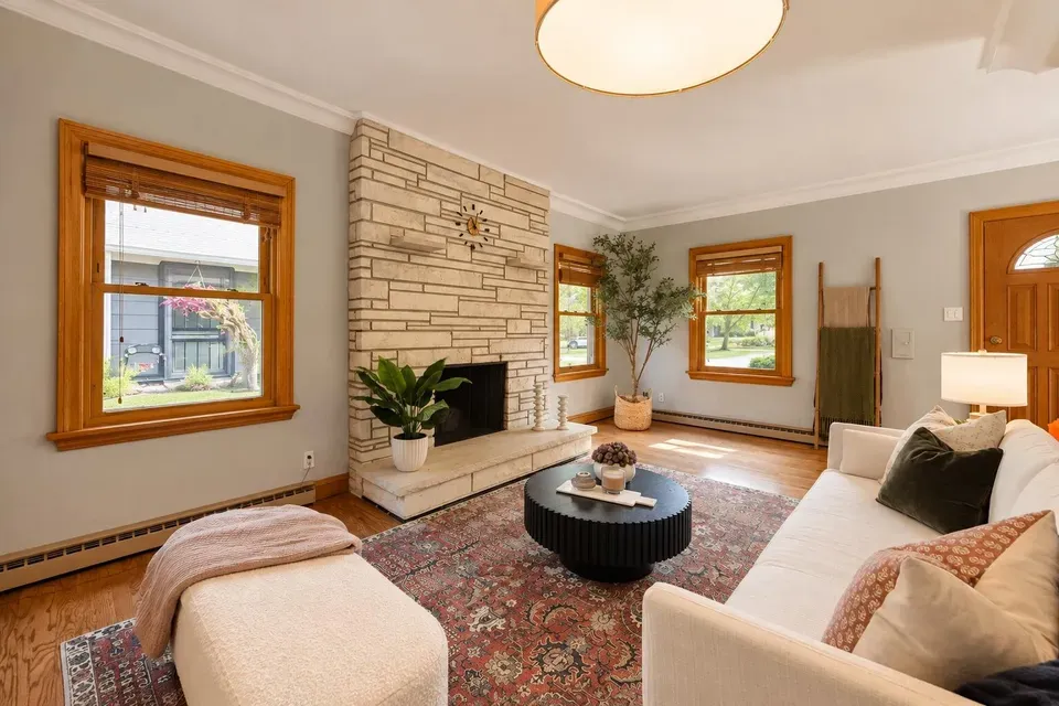 3 Bed 1 Bath Classic Historic Era Home in Milwaukee, WI - 5