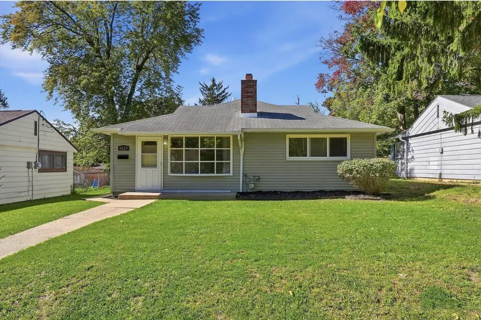 3 Bed 1 Bath Classic Historic Era Home in Milwaukee, WI