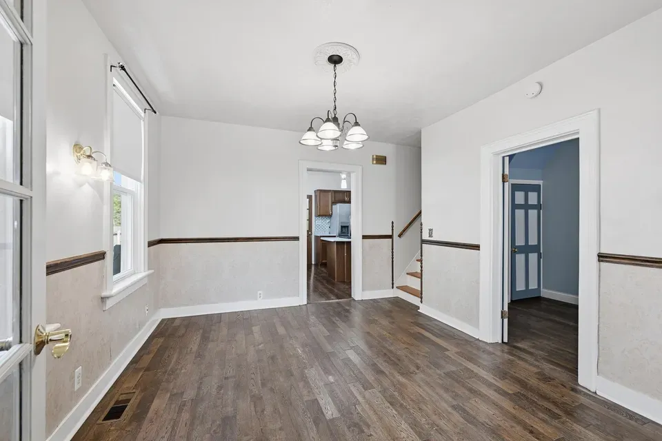 3 Bed 1 Bath Classic Historic Era Home in Milwaukee, WI - 5