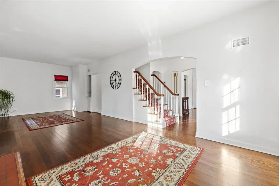 3 Bed 1 Bath Classic Historic Era Home in Milwaukee, WI - 5
