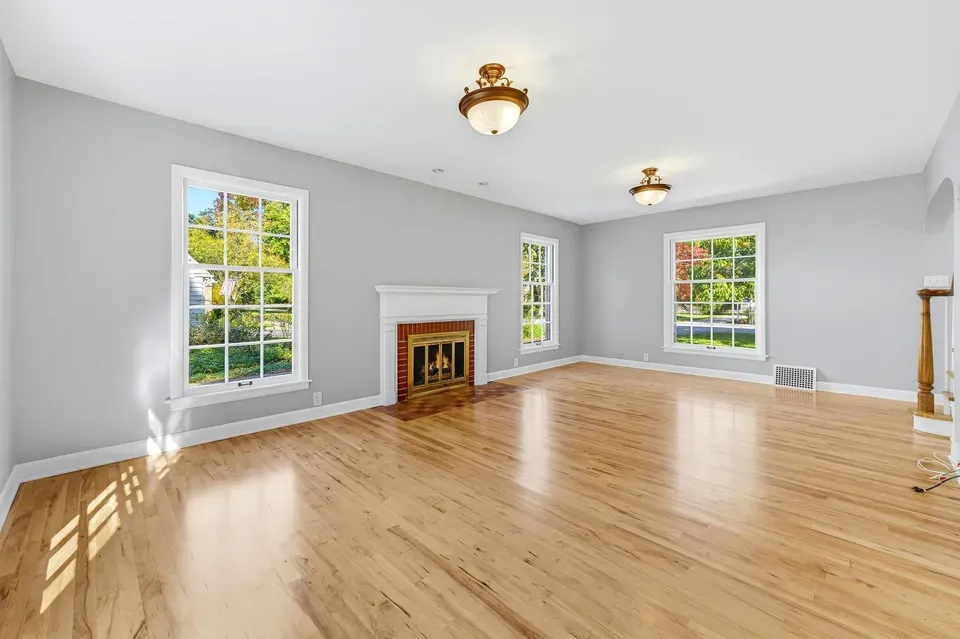 3 Bed 1 Bath Classic Historic Era Home in Milwaukee, WI - 5