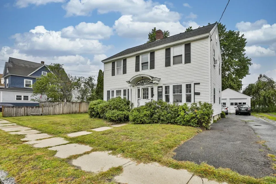 3 Bed 1 Bath Classic Historic Era Home in Nashua, NH - 1