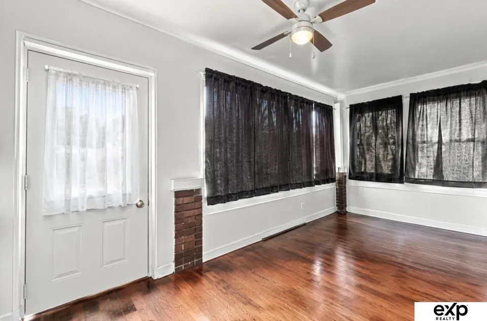 3 Bed 1 Bath Classic Historic Era Home in Omaha, NE - 4