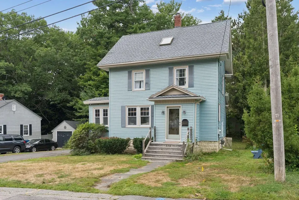 3 Bed 1 Bath Classic Historic Era Home in Portland, ME - 2