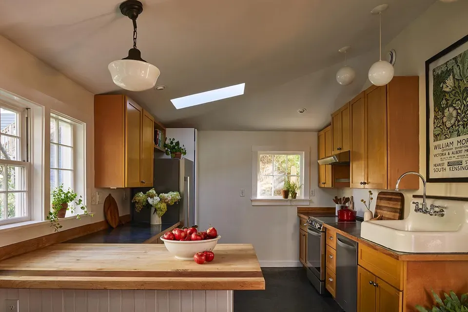 3 Bed 1 Bath Classic Historic Era Home in Portland, ME - 1