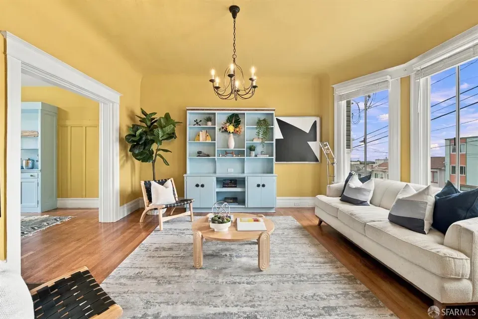 3 Bed 1 Bath Classic Historic Era Home in San Francisco, CA - 2