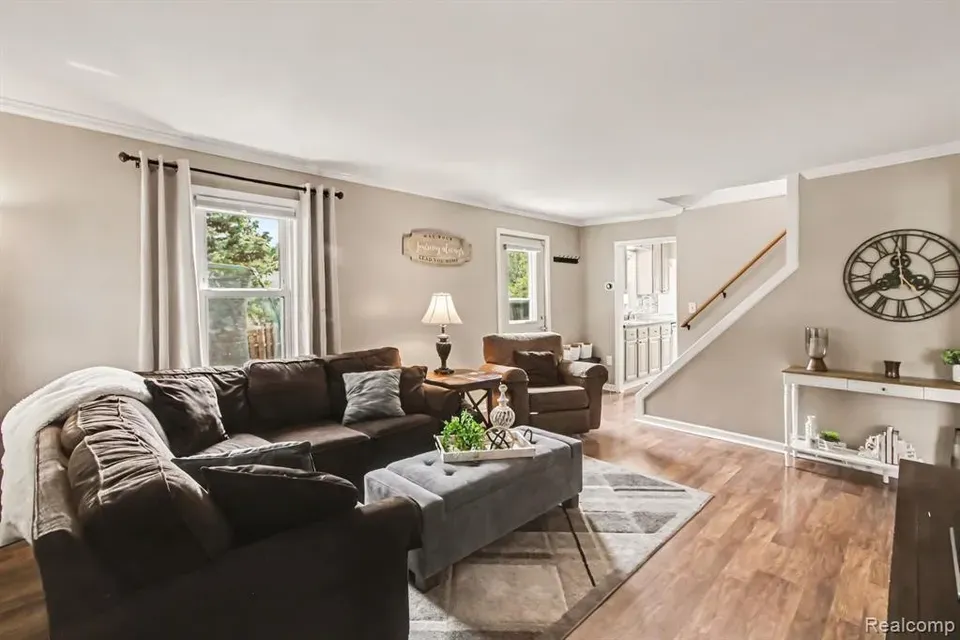 3 Bed 1 Bath Classic Historic Era Home in Troy, MI - 4