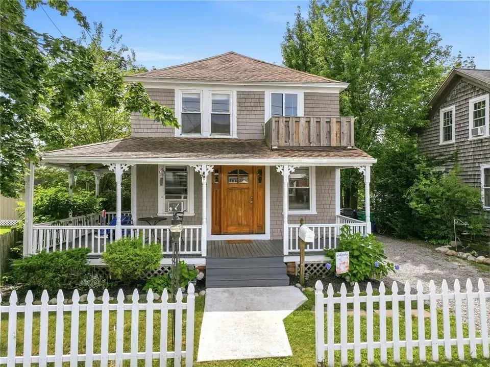 3 Bed 1 Bath Classic Historic Era Home in Warwick, RI
