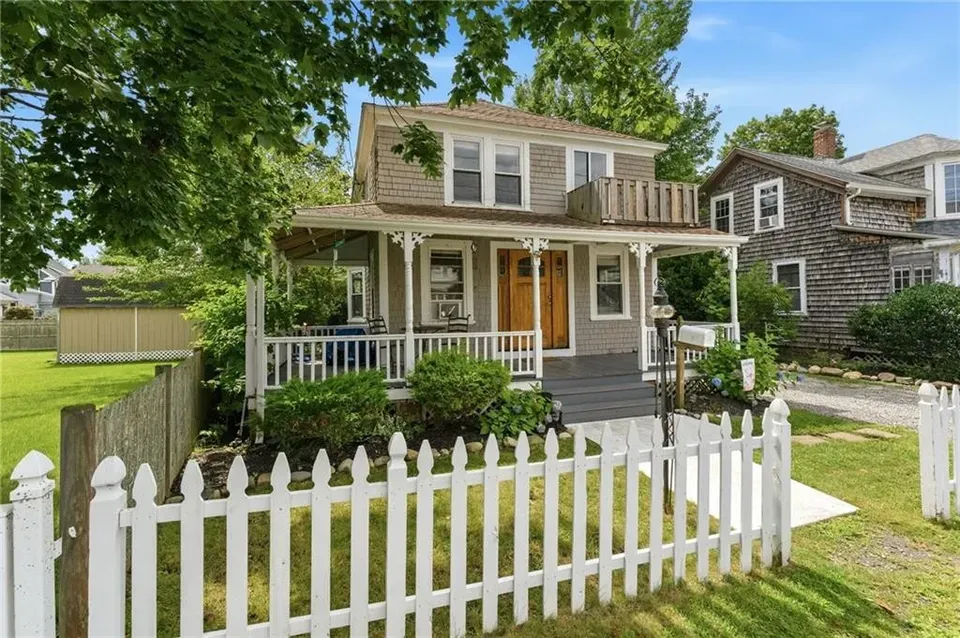 3 Bed 1 Bath Classic Historic Era Home in Warwick, RI - 2