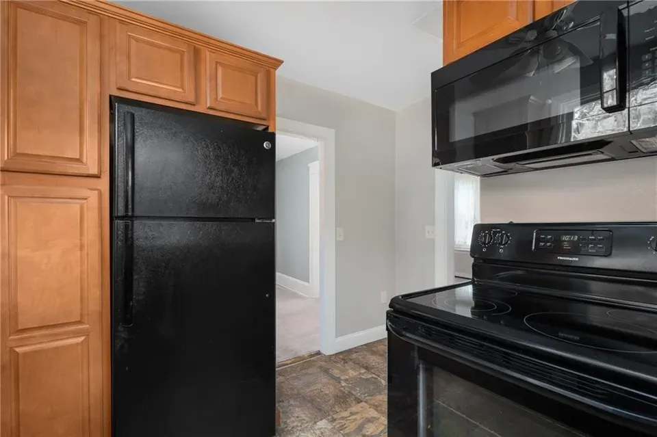 3 Bed 1 Bath Classic Historic Era Home in Warwick, RI - 4