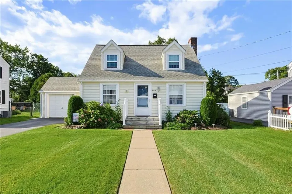 3 Bed 1 Bath Classic Historic Era Home in Warwick, RI