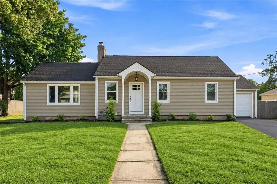 3 Bed 1 Bath Classic Historic Era Home in Warwick, RI - 1
