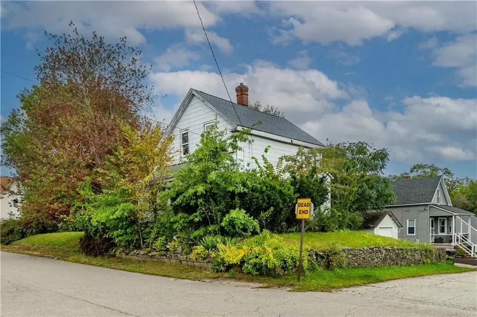 3 Bed 1 Bath Classic Historic Era Home in Warwick, RI