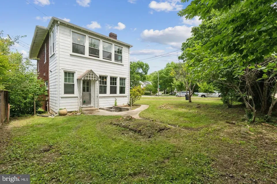 3 Bed 1 Bath Classic Historic Era Home in Washington, DC - 5