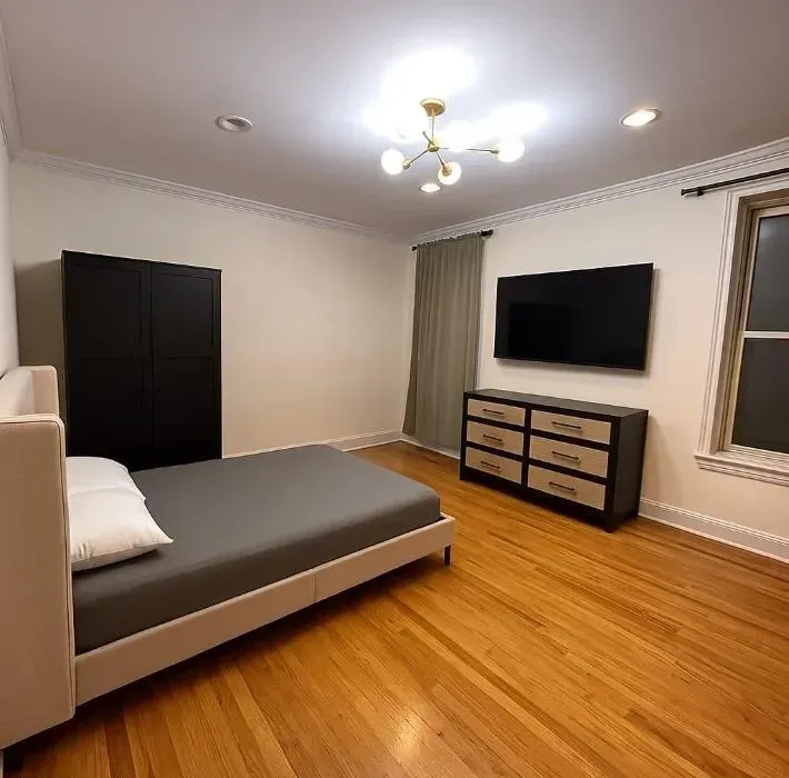 3 Bed 1 Bath Contemporary High-Rise Condo in Brooklyn, NY - 1