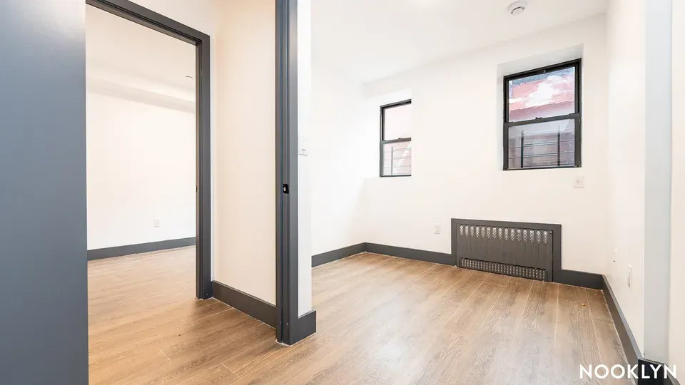 3 Bed 1 Bath Contemporary High-Rise Condo in Brooklyn, NY - 5
