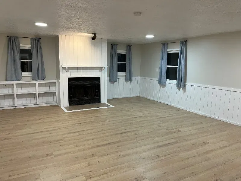 3 Bed 1 Bath Contemporary High-Rise Condo in Idaho Falls, ID - 1