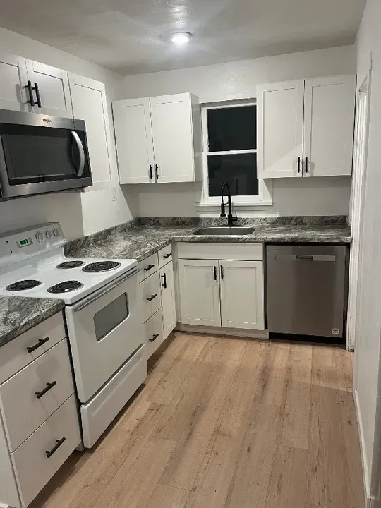 3 Bed 1 Bath Contemporary High-Rise Condo in Idaho Falls, ID - 3